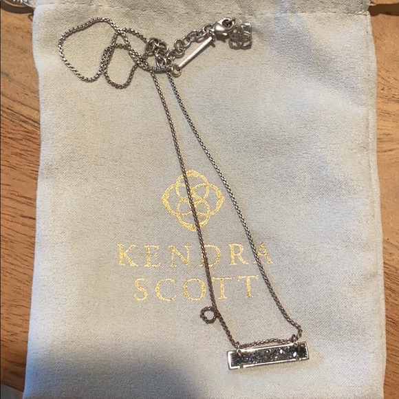 Kendra Scott Jewelry - Leanor Silver Pendant in Platinum Drusy Necklace